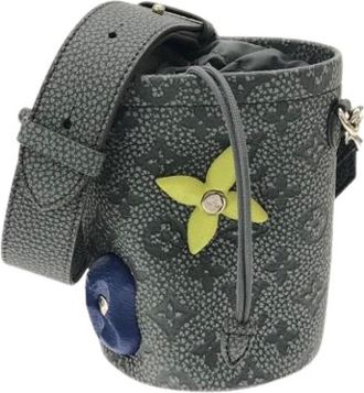Louis Vuitton Pre-owned Bucket Bags, female, Gray, Size: ONE SIZE Pre-owned Vintage Bucket Bag