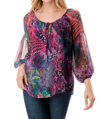 Vava Jane Front Key Hole Top In Fantasy