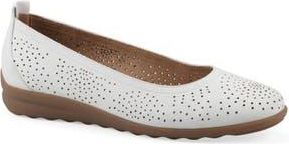White Mountain Cortney Perforated Ballet Flat in White Smooth at Nordstrom Rack, Size 6.5