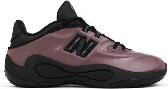 New Balance Hombre P400 Low en P&uacute;rpura/Negro, Talla 43