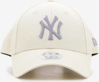 New Era 9FORTY New York Yankees MLB Metallic Logo Beige