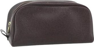 Louis Vuitton Pre-owned Clutches, female, Brown, Size: ONE SIZE Pre-owned Taiga Leather Clutch Bag