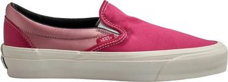 Vans Satin Slip-On Sneakers met Premium Finish - Heren - Sneakers - Roze - 36 1/2 EU - Satijn - Schoenen