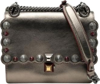 Fendi Pre-owned Shoulder Bags, female, Brown, Size: ONE SIZE Pre-owned Kan I Leather Shoulder Bag