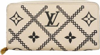 Louis Vuitton Cream Long Wallet (Bi-Fold) (Pre-Owned)