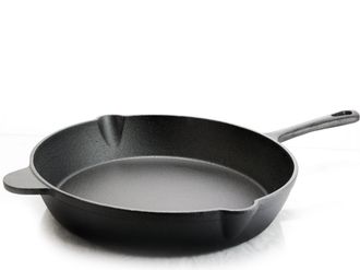 General Store Addlestone 12 in. Preseasoned Round Cast Iron Frying Pan
