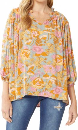 Entro Honor Floral Top In Multi