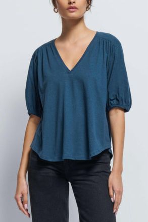 Nation Ltd Womens Edie Shirred Shoulder Top In Midnight Navy