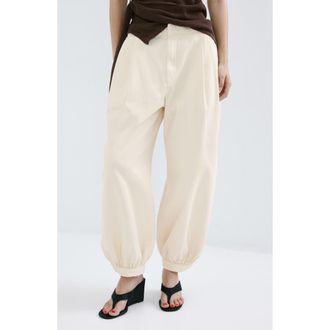 Mango Souffle Balloon Jeans in Ecru at Nordstrom, Size 12
