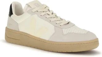 Veja Sneakers - White