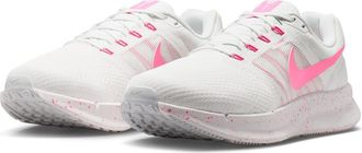 Nike Run Swift 3 Running Shoe in Summit White/Pink Glow at Nordstrom Rack, Size 10.5