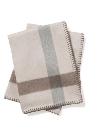 Sofiacashmere Madrid Reversible Cashmere Throw Blanket in Oatmeal at Nordstrom