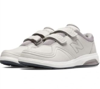 New Balance Womens Velcro Walkers In Wind Chime