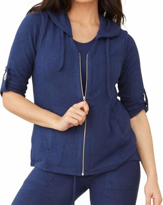 French Kyss Soft Stretch Hooded Vest In Navy