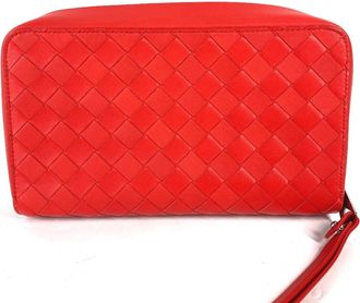 Bottega Veneta Red Color Intrecciato Clutch Bag (Pre-Owned)