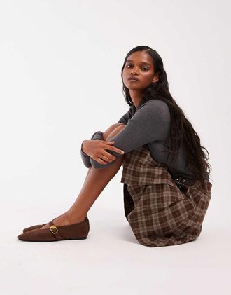 Asos Lava - Ballerine in camoscio premium stile Mary Jane color cioccolato con punta allungata-Marrone