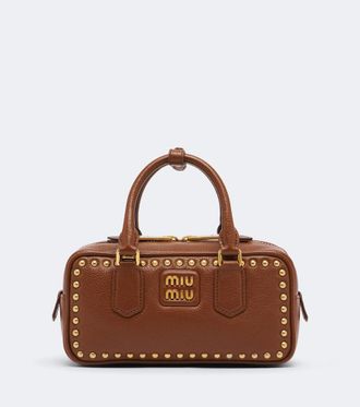 Miu Miu Bolso Arcadie de piel con tachuelas