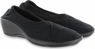 Arcopedico Womens Mailu Slip-On Casual Shoes In Black