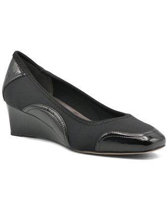 Adrienne Vittadini Peni Patent Pump