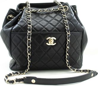 Chanel Drawstring Black Leather Shoulder Bag (Pre-Owned)
