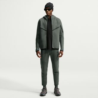 Nike Mens Tech Fleece Jogger Pants in Green | HV0959-303