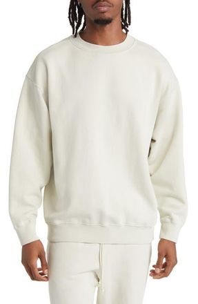 Elwood Core Oversize Crewneck Sweatshirt in Vintage Chalk at Nordstrom, Size Xx-Large