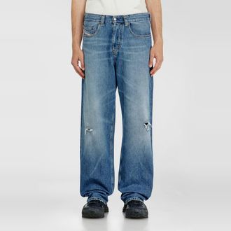 Diesel Relaxed Jeans Low Waist 2001 D-Macro, Medium blue, Button fly