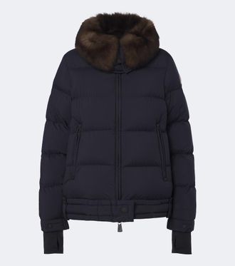 Moncler Chaqueta de esqu&iacute; de plumas Arrabas con borrego