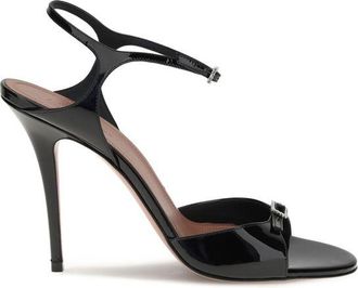 Amina Muaddi Gilda Sandalen met Strikdetail