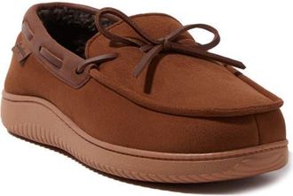 Dearfoams Pierce Faux Shearling Moccasin Slipper in Chestnut at Nordstrom, Size X-Large