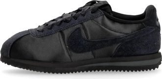 Nike Zwarte Lage Sneakers met Gewatteerde Kraag - Dames - Hardloopschoenen - Zwart - 36 EU - Fitness