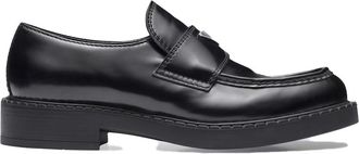 Prada Mocasines de cuero cepillado color chocolate de Prada