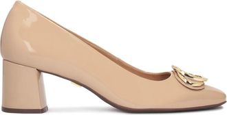 Kazar Gelakte beige pumps met een stevige hak - Dames - Pumps - Beige - 36 1/2 EU - Leer - Schoenen