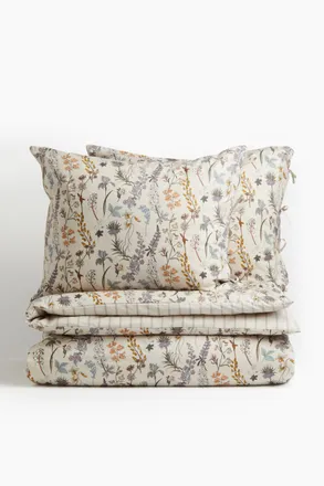 H&M Baumwollbettw&auml;sche f&uuml;r Doppel- und Kingsize-Betten - Hellbeige/Blumen