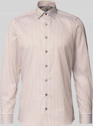 Olymp Level 5 Slim Fit Businesshemd aus Baumwoll-Mix mit Haifischkragen in Sand, Gr&ouml;&szlig;e 38