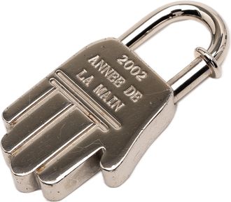 Hermès Palladium Plated Annee de la Main Hand Cadena Charm