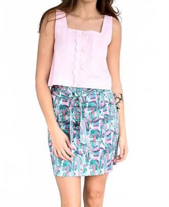 Wallflower Jeans Hyacinth Sleeveless With Front Button Top In Pink