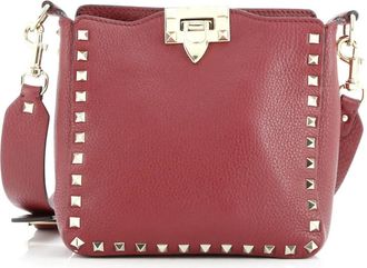 Valentino Garavani Rockstud Flip Lock Messenger Bag Leather Mini crossbody bag - Rood