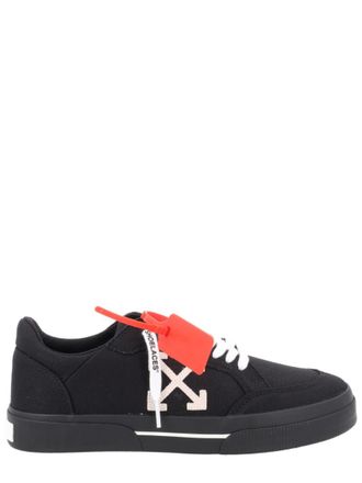 Off-white Black Logo Low Sneakers
