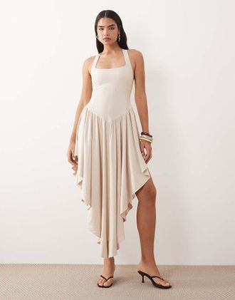 Asos Vestito lungo allacciato al collo con gonna voluminosa colore neutro