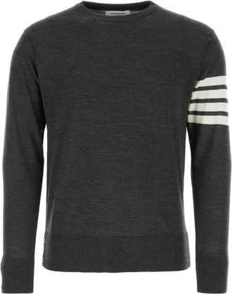 Thom Browne Stijlvolle Donkergrijze Wollen Trui - Heren - Ronde hals truien - Grijs - M - Wol - Truien & Vesten