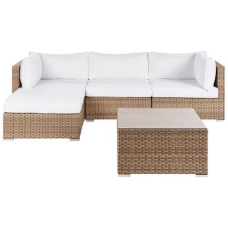 Beliani Conjunto De Jard&iacute;n Sof&aacute; Con Mesa De Centro Cuadrada Rat&aacute;n Color Natural Cojines Blancos Derecho Sano Ii