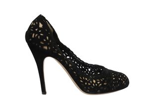 Valentino Valentino Garvani Laser Cut Pumps 115 in zwart su&egrave;de