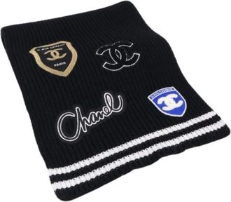 Chanel Pre-owned Scarves, female, Black, Size: ONE SIZE Pre-owned Stole