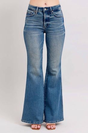 Judy Blue Mid Rise Tummy Control Vintage Back Shield Flare Jean In Medium Wash