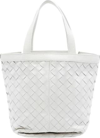 Bottega Veneta Pre-owned Bucket Bags, female, White, Size: ONE SIZE Pre-owned Vintage Tote Bag