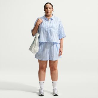 Nike Womens Nike Sportswear Chill Poplin Loose Mid-Rise Striped Shorts (Plus Size) in Blue | IO6996-435
