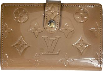 Louis Vuitton Beige Noisette Monogram Vernis Wallet (Bi-Fold) (Pre-Owned)