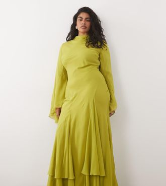 Asos Curve ASOS DESIGN Curve - Vestito lungo accollato a maniche lunghe verde oliva con godet con volant e maniche svasate