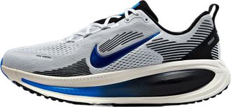 Nike Nike Vomero 18 Mens Road Running Shoes (IB7722-100, White/Black/Sail/Photo Blue), White/Black/Sail/Photo Blue, 9.5 UK